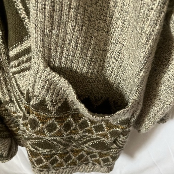 Lucky Brand: Cream/Olive Green Cardigan- warm/cozy- L - Picture 9 of 16